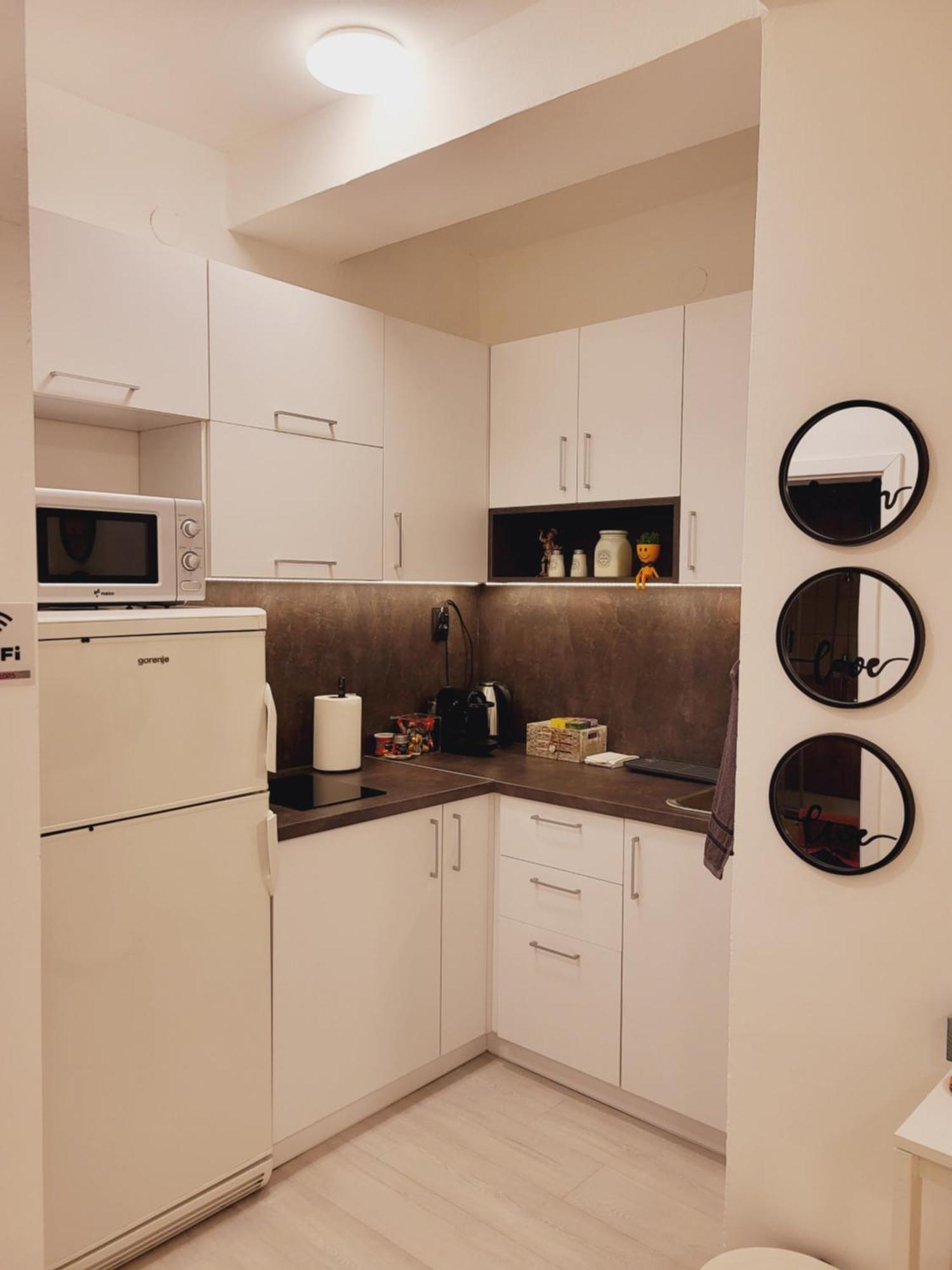City Center White Apartment! Skopje Exterior photo